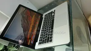 Laptop Apple MacBook Pro 8GB Intel Core I5 SSD 256GB