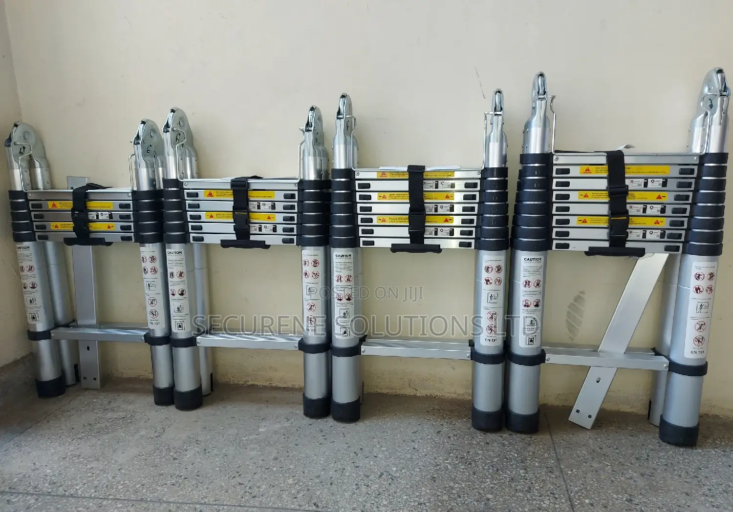 2.8m by 2.8m Aluminium Double Telescopic Ladder