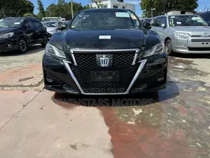 Toyota Crown 2017 Matt Black