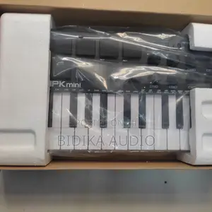 Akai MPK Mini Midi Controller