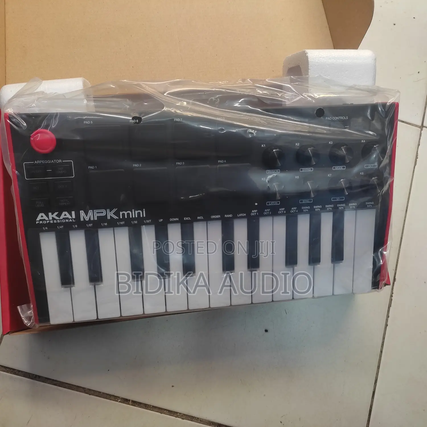 Akai MPK Mini Midi Controller