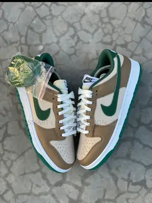 Nike SB Sneakers
