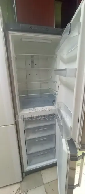 Double Door Fridge Hotpoint
