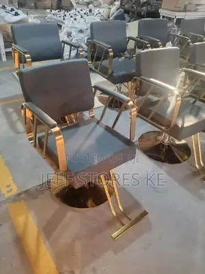 Black Gold Simple Styling Seat