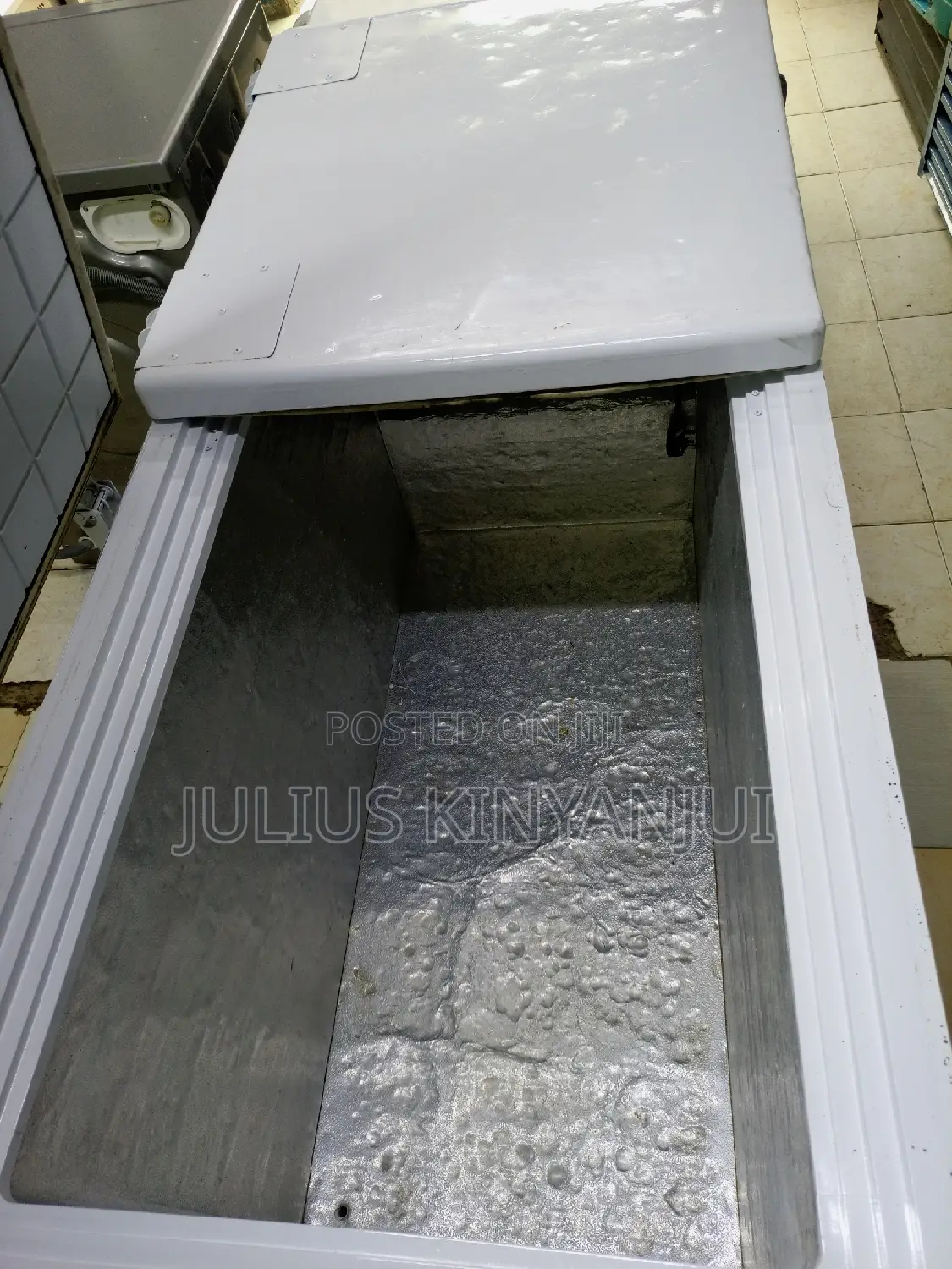Double Door Freezer