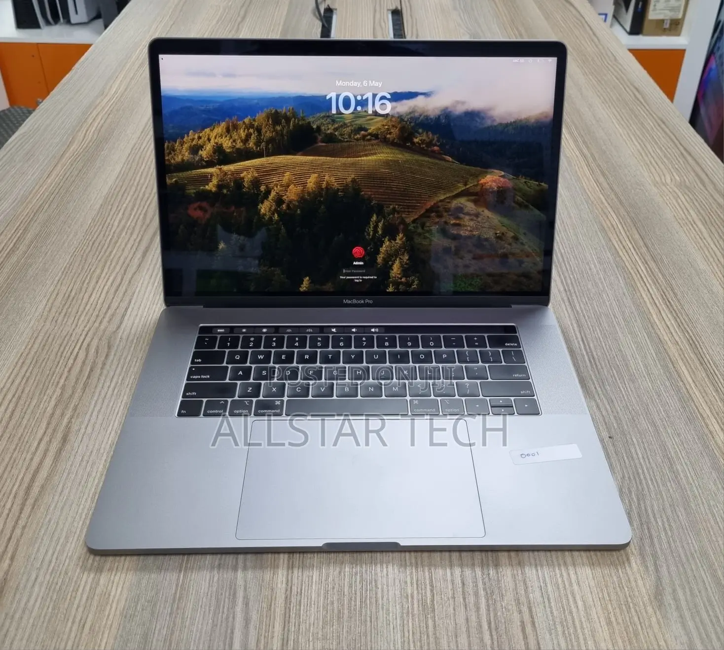 Laptop Apple MacBook Pro 2018 32GB Intel Core I7 SSD 512GB