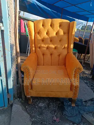 Pedicure Seat, Mustard Yellow .
