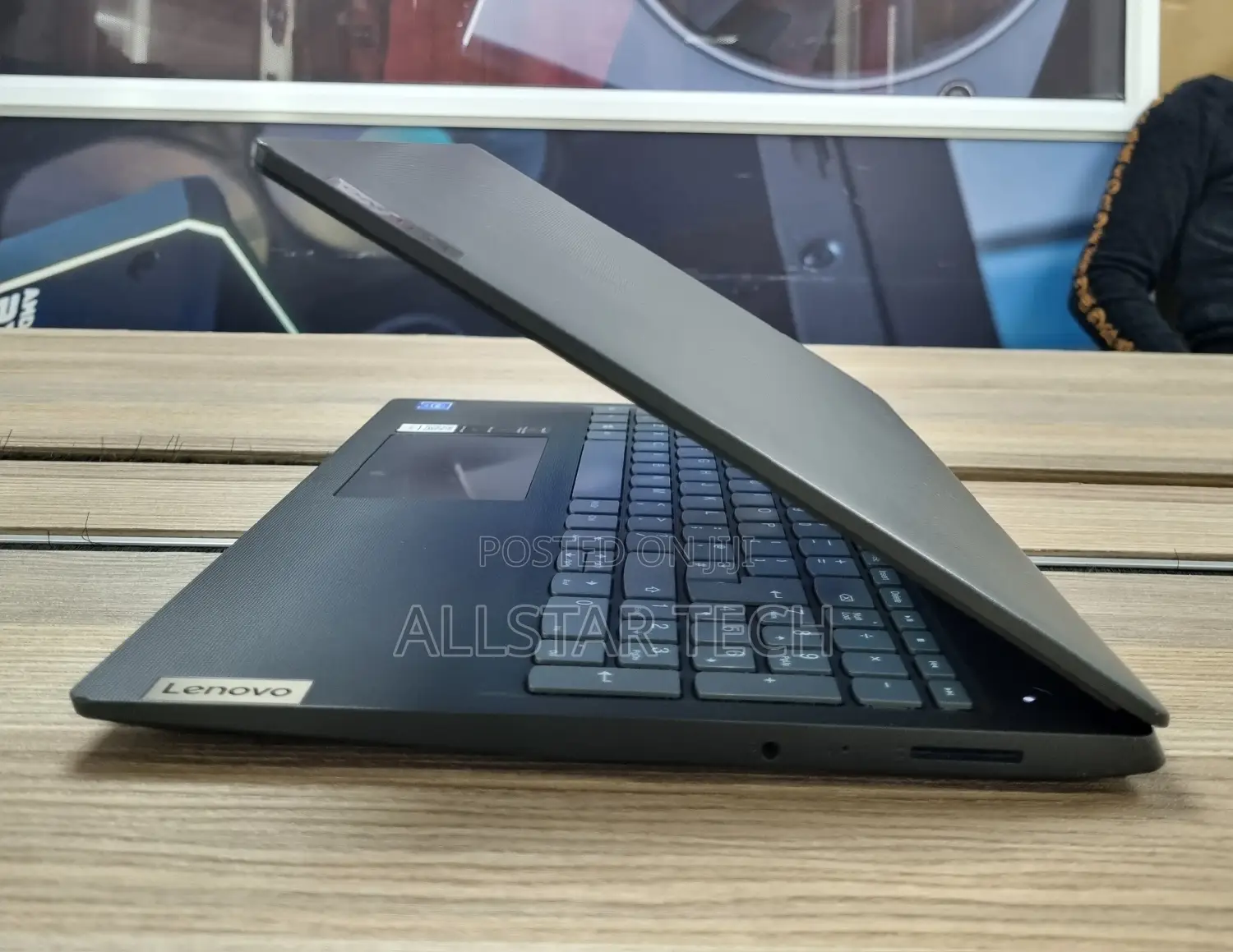 Laptop Lenovo Ideapad 3 4GB Intel Celeron HDD 1T