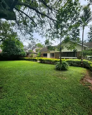 4bdrm Townhouse / Terrace in Ngongroad, Kilimani for rent