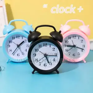 Alarm Clock With Large Analog Battery