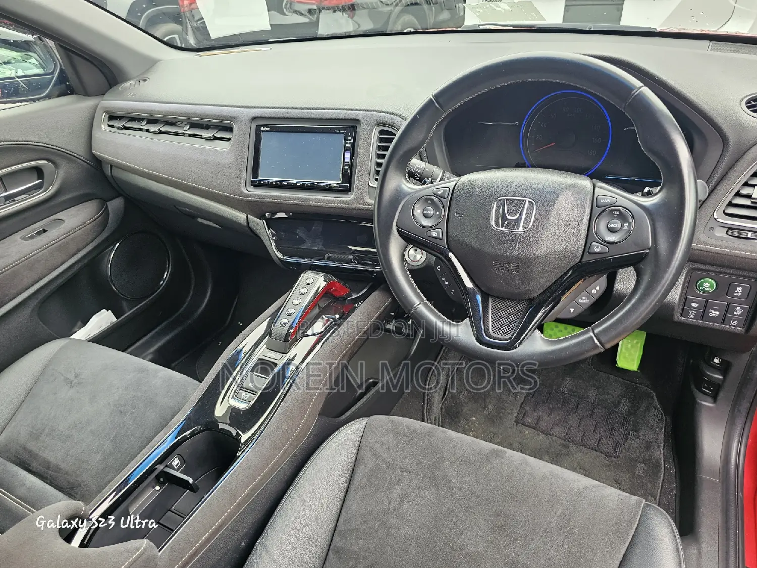 Honda Vezel 2017 Red
