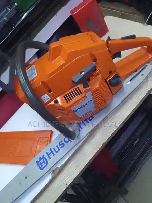Power Saw Husqvarna