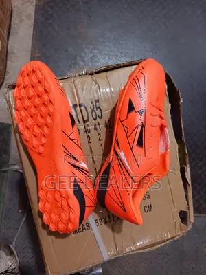 Trainer >Football/Soccer Trainer Boots