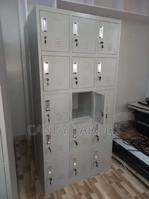 Spacious Staff Lockers With 15 Compartments