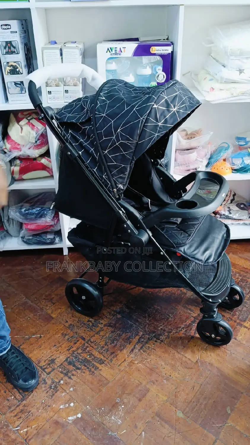 Baby Stroller With Reversible Handle