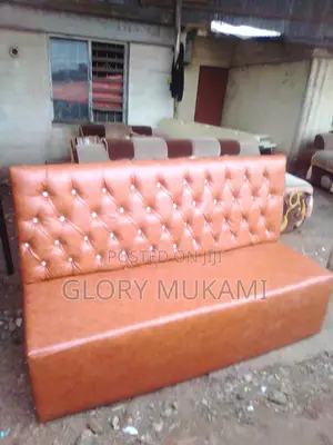 Restaurants Couches