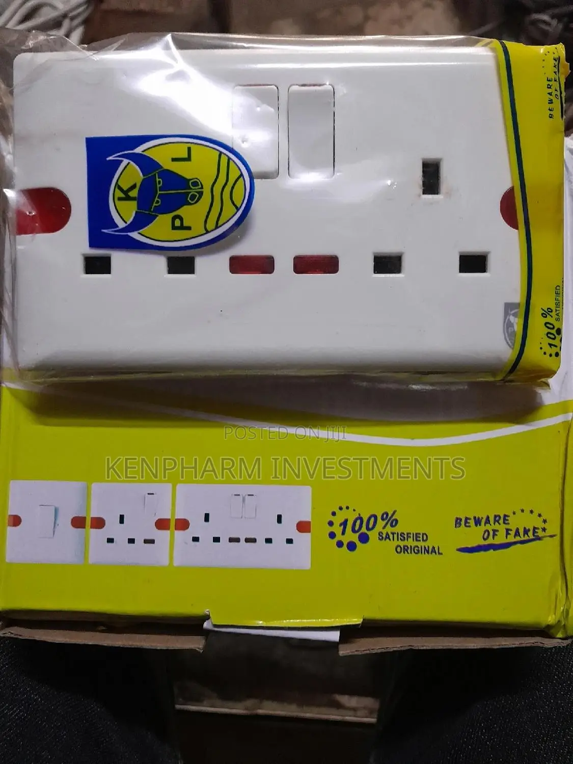 Twin Socket/ Double Socket.