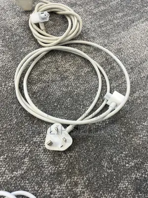 This Genuine Apple Macbook Pro 1.8M UK Ac Power Adapter Plug
