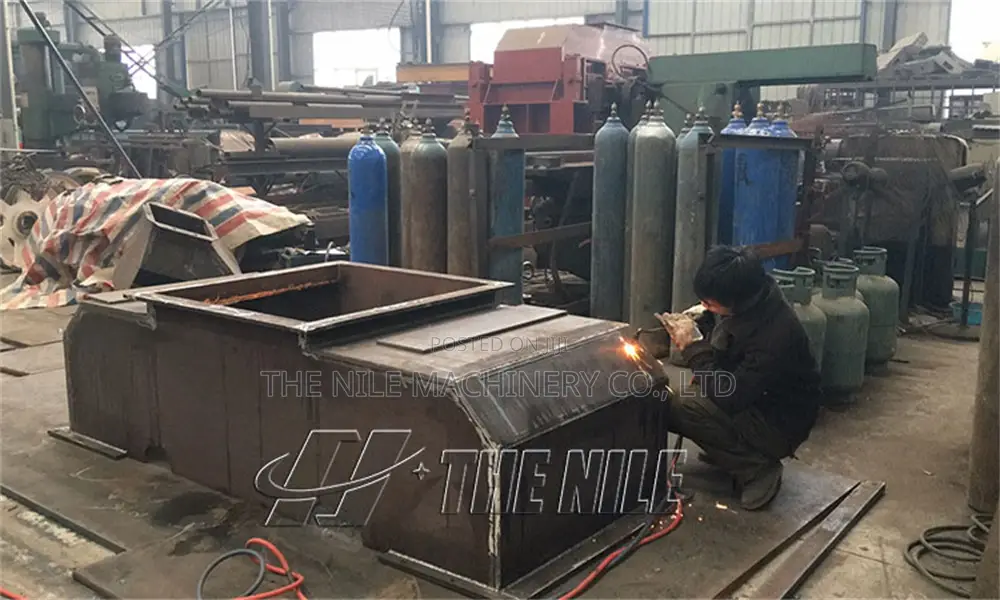Complete Models Quality Basalt Double Roller Crusher
