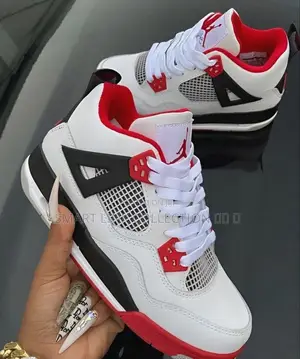 Air Jordan 4