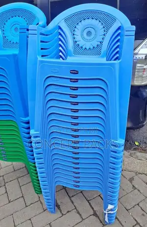 Ref 2014 Kenpoly Plastic Chairs.