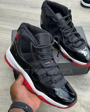 Air Jordan 11 "Bred" Sneakers
