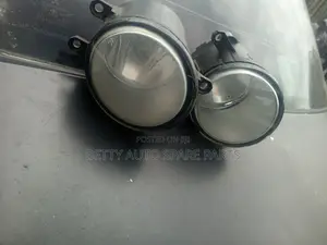 Toyota Fielder 2005 Fog Lights