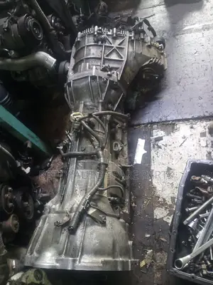 Toyota V8 2uz Complete Gearbox and Transfer