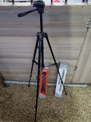 Universal Camera/ Phone Wt 3520 Tripod .140 Cm High Allumini