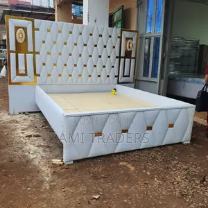 Luxury Extended Chester Bed (5*6) With Lights