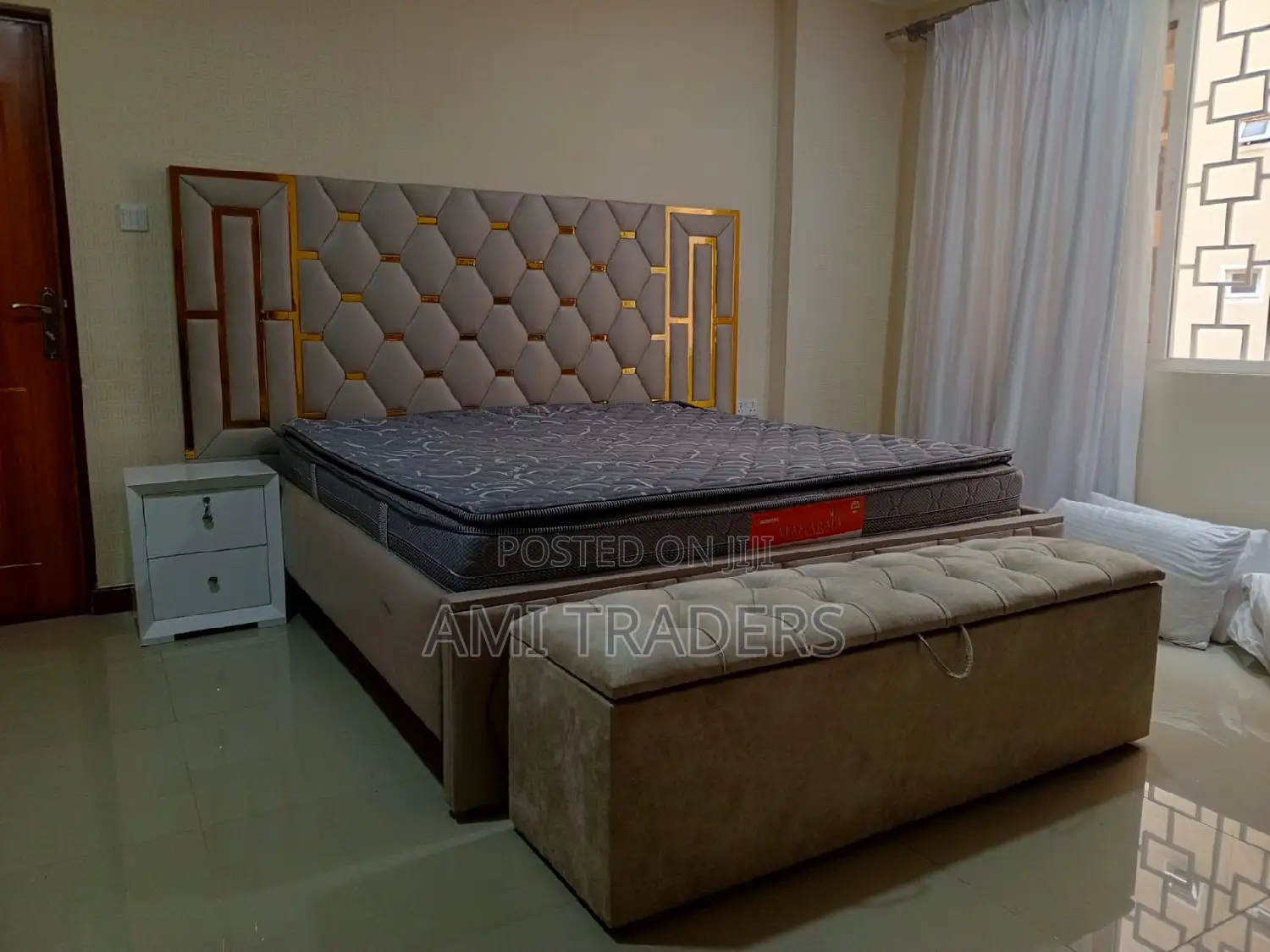 Extended Chester Bed (5*6)