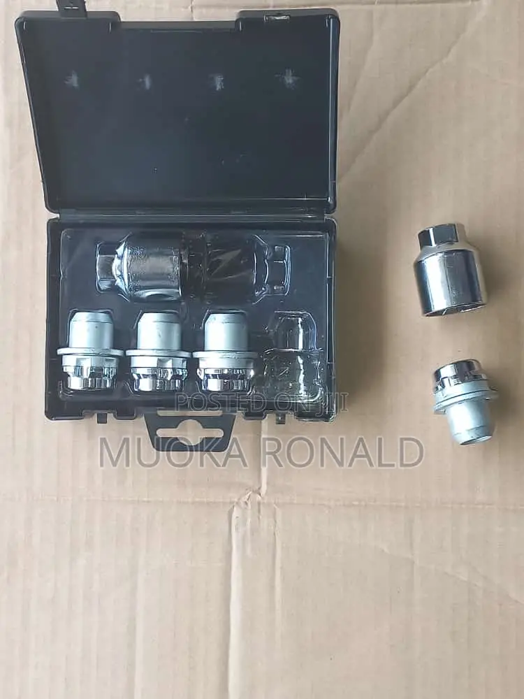 Locknut for Range Rover