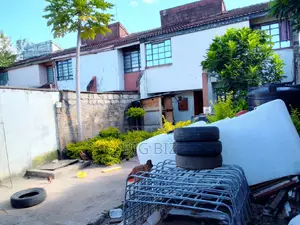 3bdrm Maisonette in Best Deal 3Br+Sq, Donholm for sale
