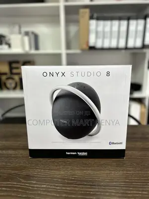 Onyx Studio 8