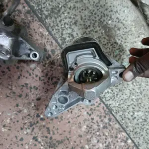 Nissan Juke Starter.