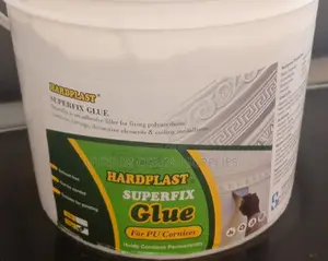 Hard Plast Glue