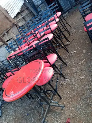 Round Table