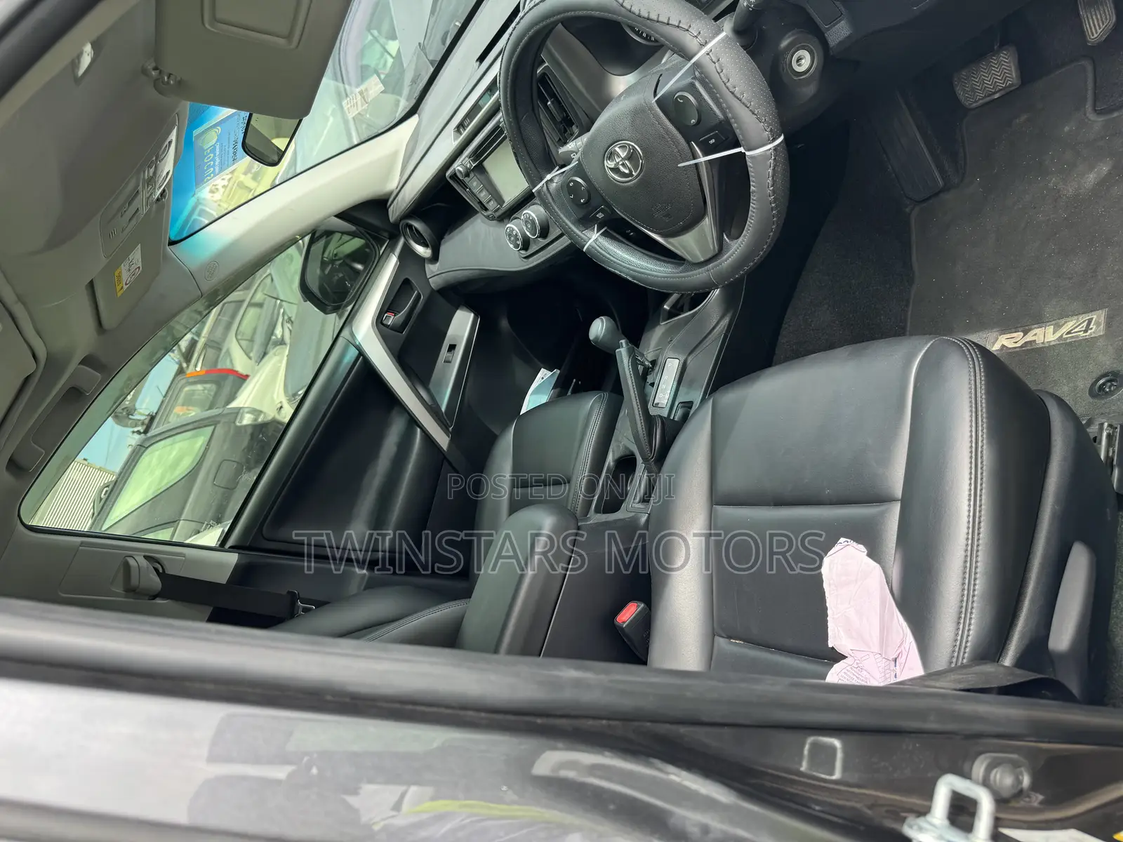Toyota RAV4 2017 Gray