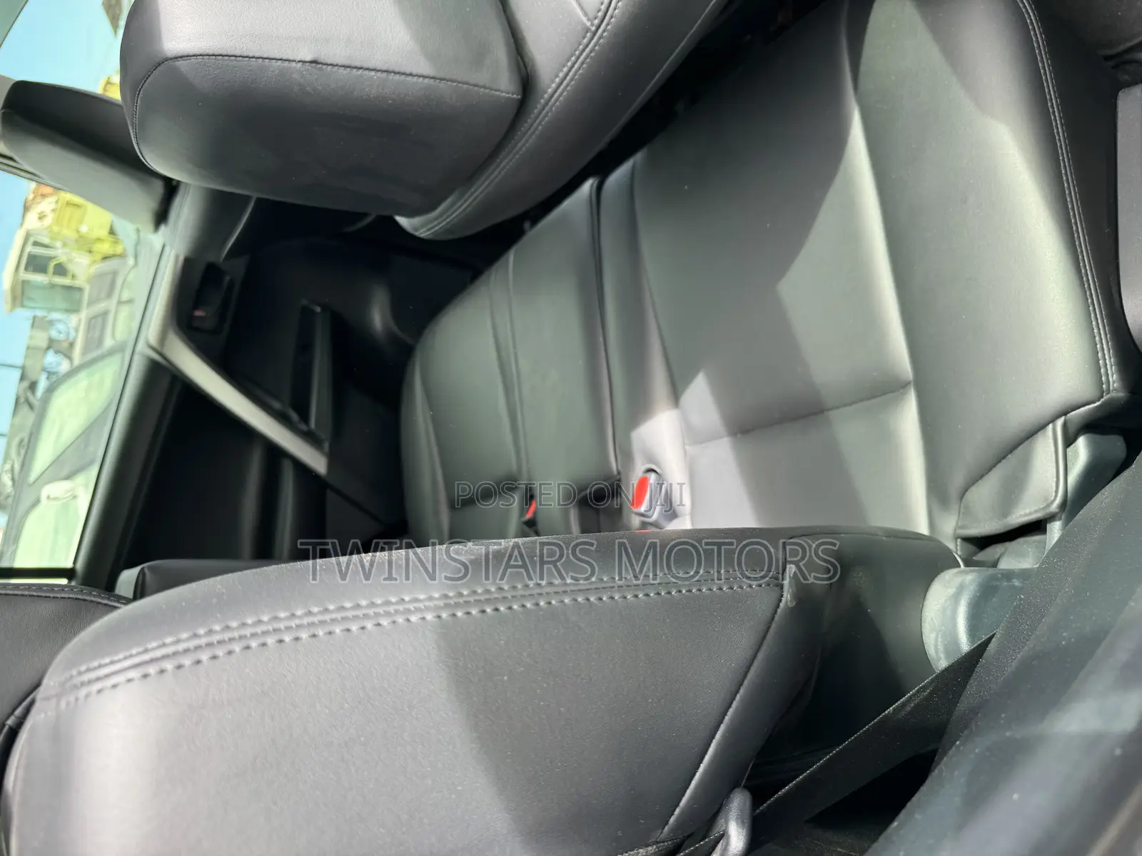 Toyota RAV4 2017 Gray