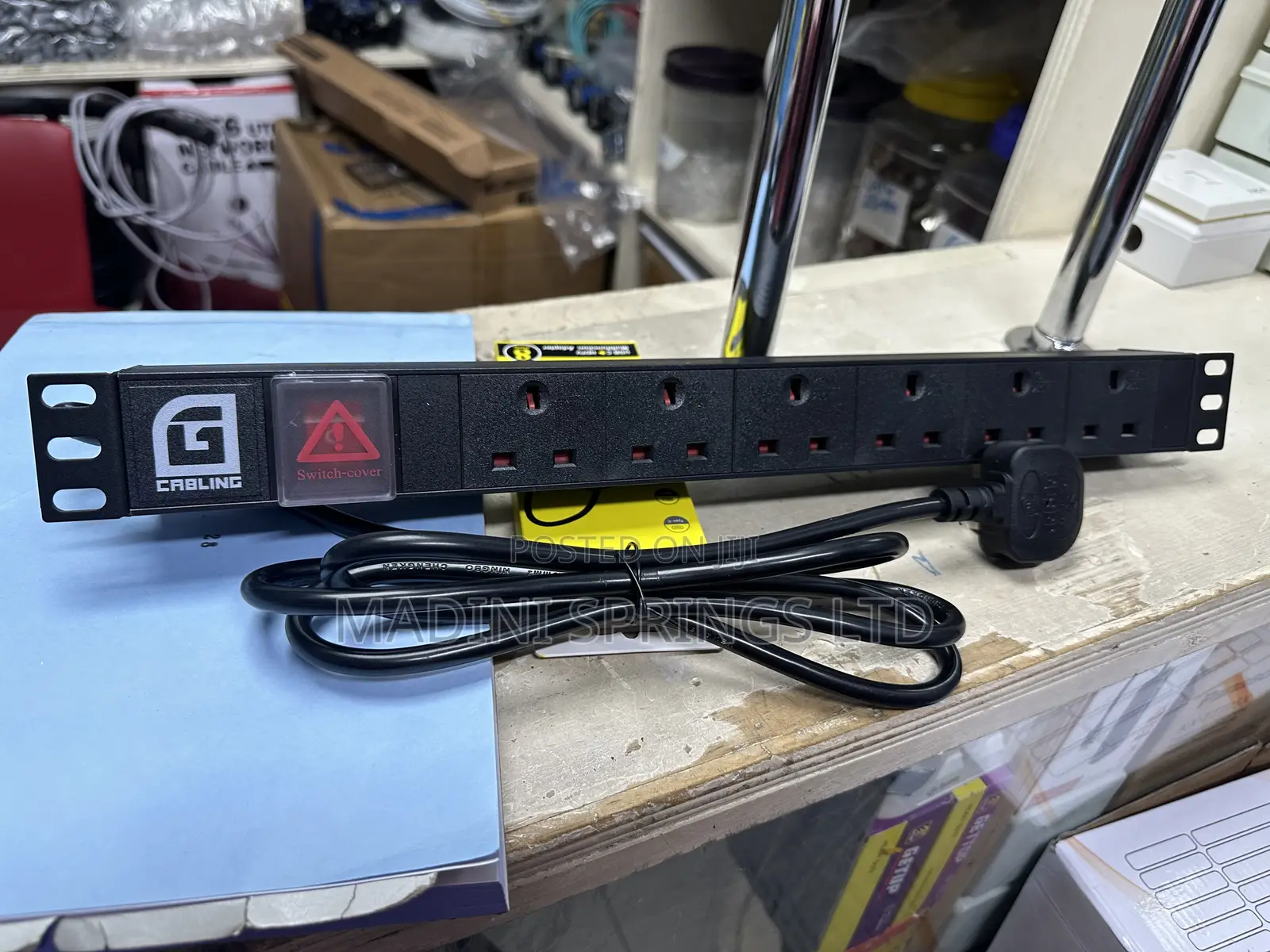 6-Way Metallic Black Power Distribution Unit(Pdu)