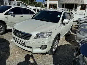 Toyota RAV4 2.5 2010 White