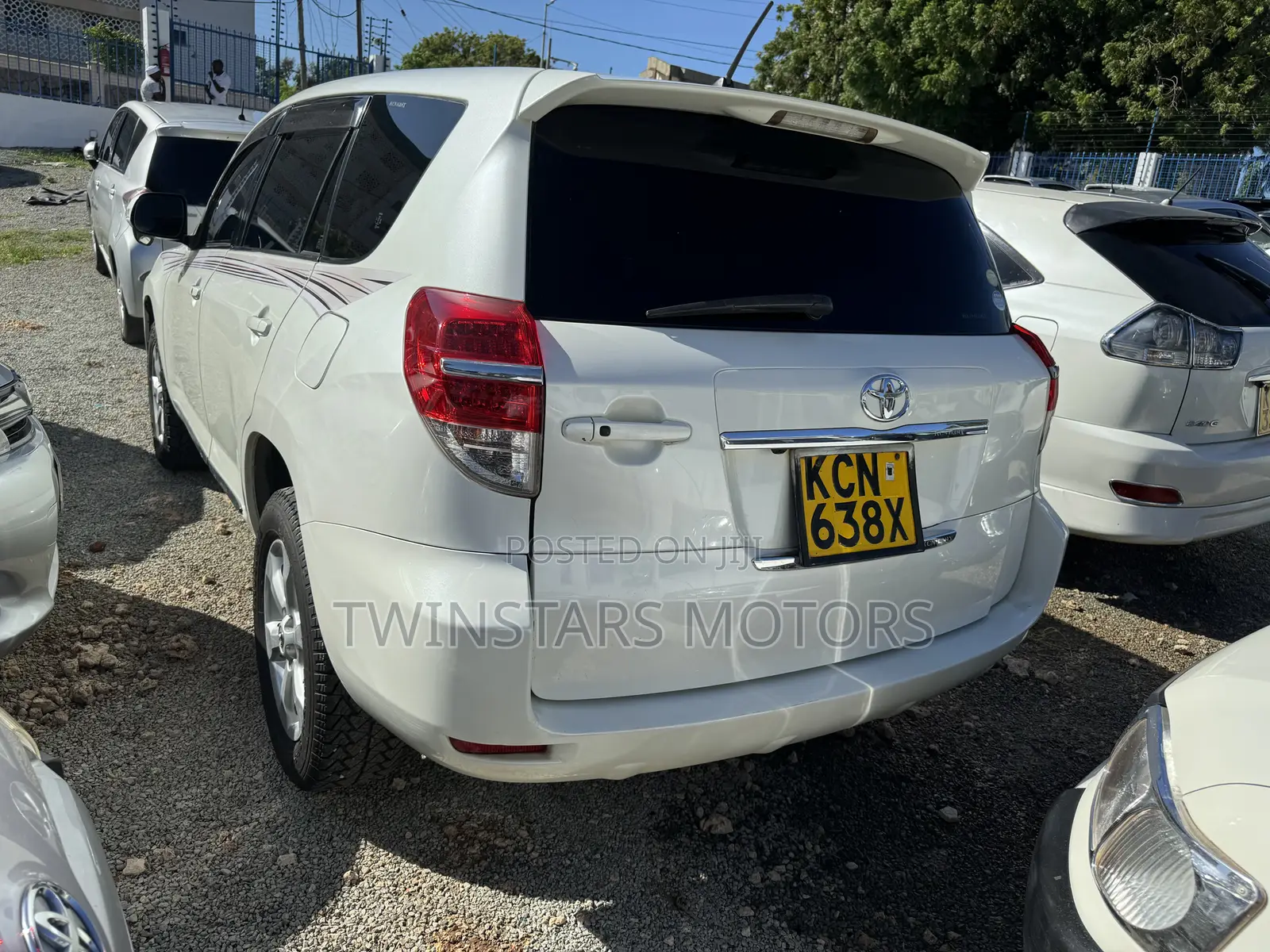 Toyota RAV4 2.5 2010 White