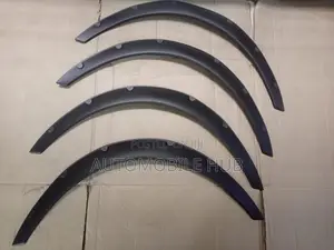 Universal 4pcs Wheel Arch Fender Flares – Sporty Exterior Upgrade