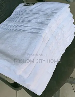 High Quality White Towels