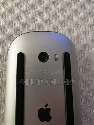 Apple Magic Mouse 2 A1657 Black GREAT CONDITION! Midnight Bl
