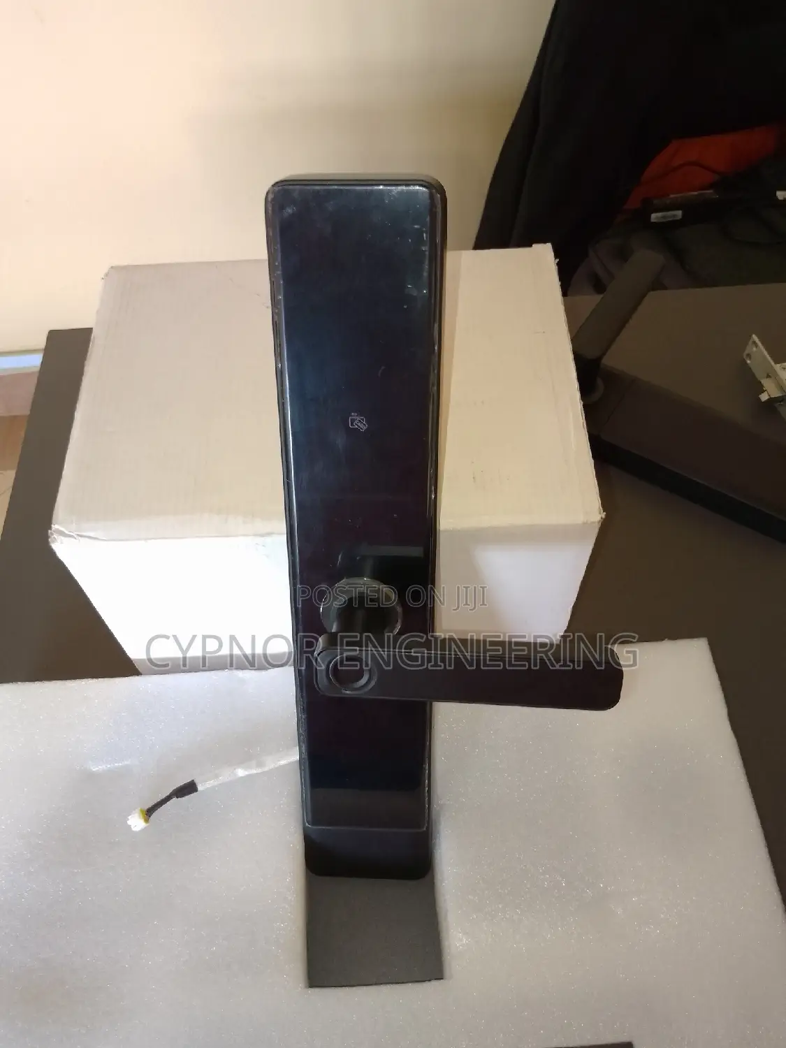 Biometric Mastery Smartlock for Hotel Room Security