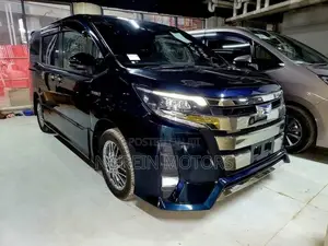 Toyota Noah 2019 Blue