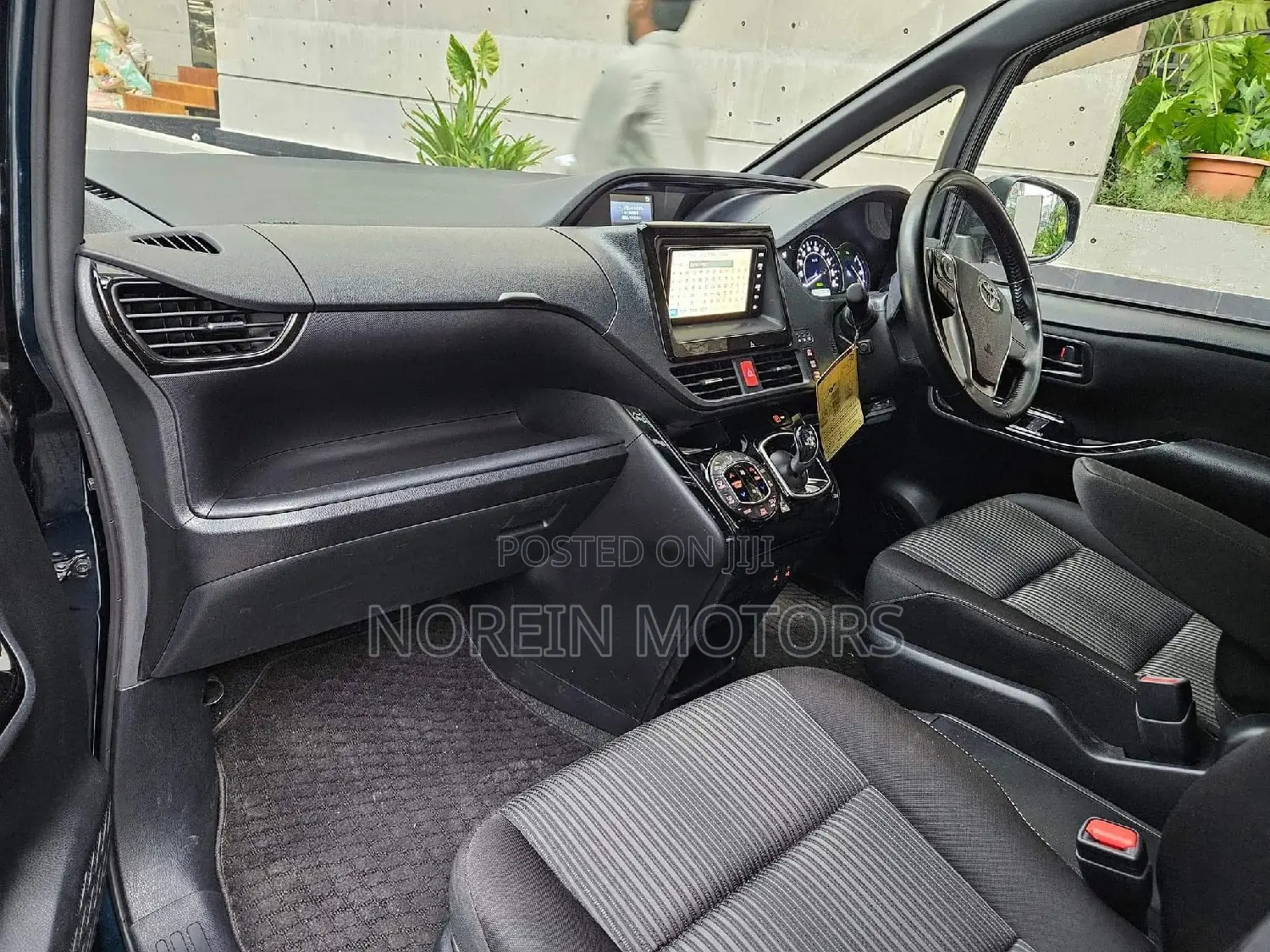 Toyota Noah 2019 Blue