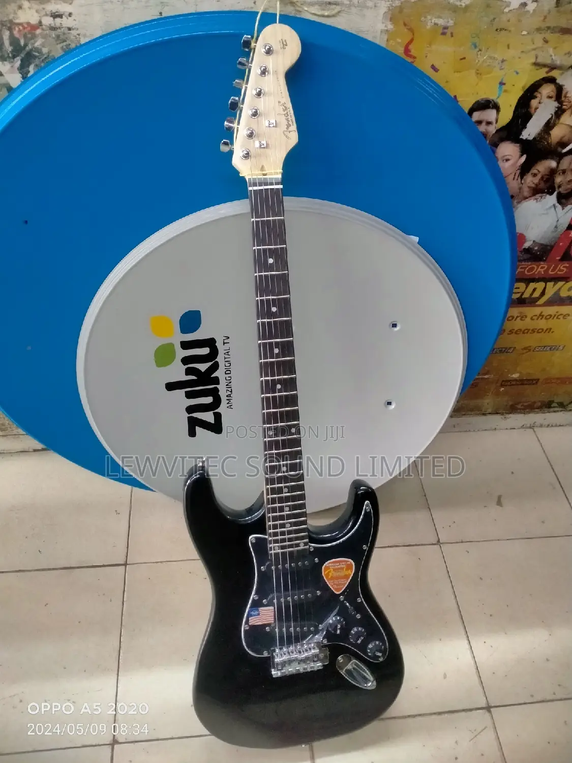 Black Solo Guitar