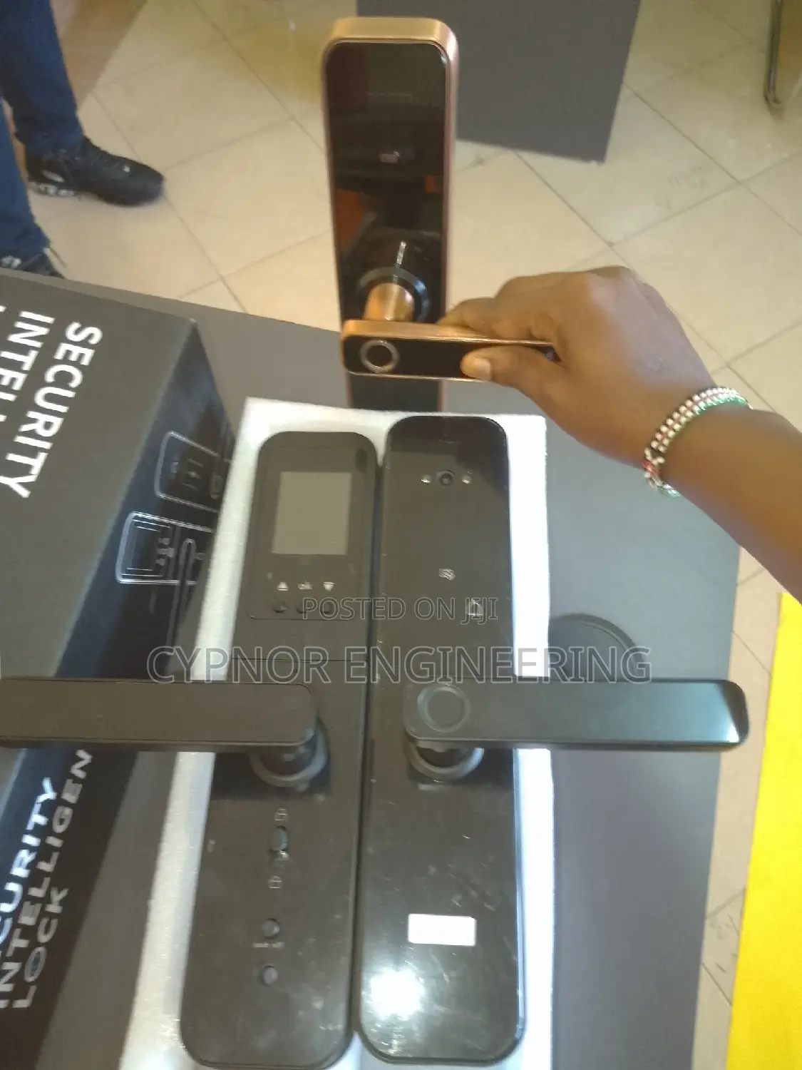 Biometric Innovation Wifi Smart Lock for Main Door